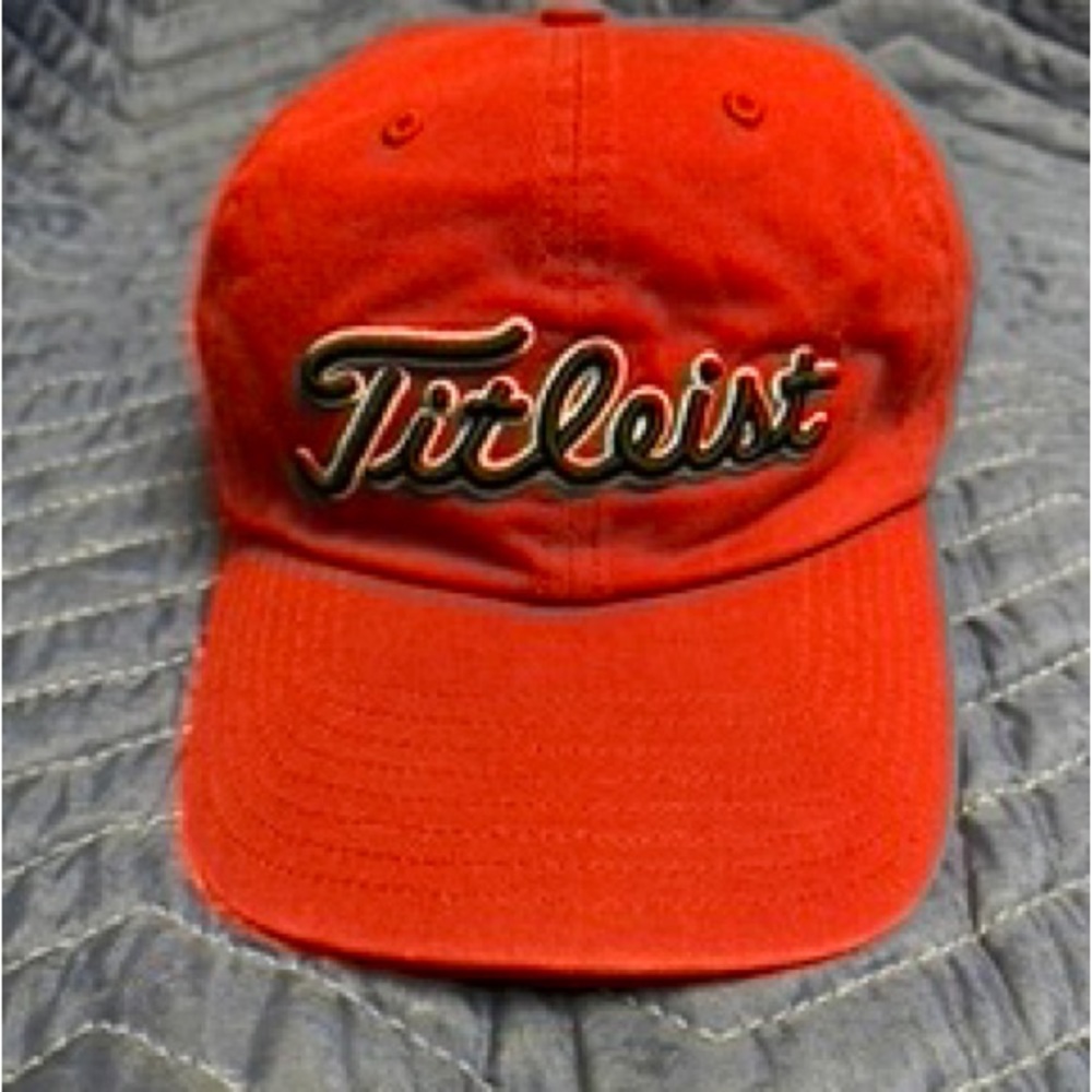 Titleist, St. Louis Cardinals, red adjustable baseball hat